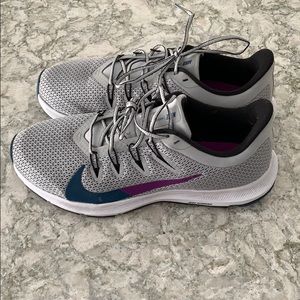 Women’s Nike shoes